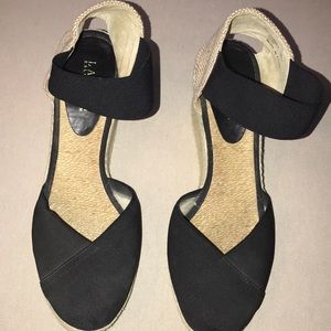 Lauren Ralph Lauren 10 (10b) Charla Wedge heels